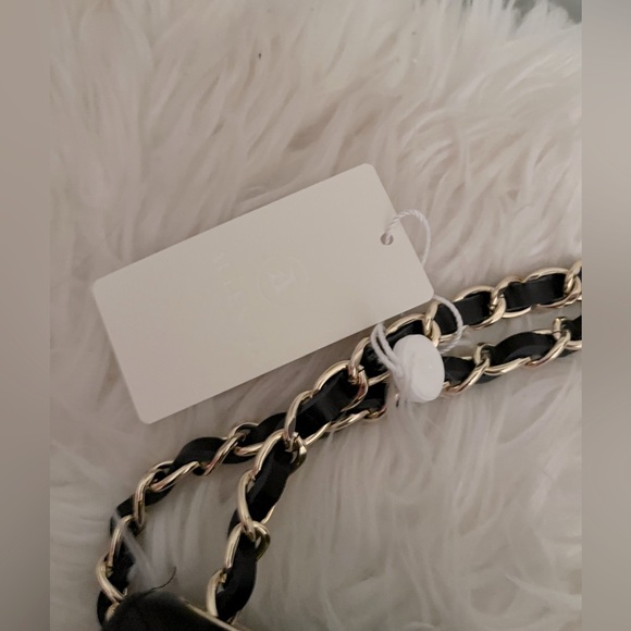 AULENTTI Firenze Quilted Shoulder Handbag- NWT - Picture 10 of 11